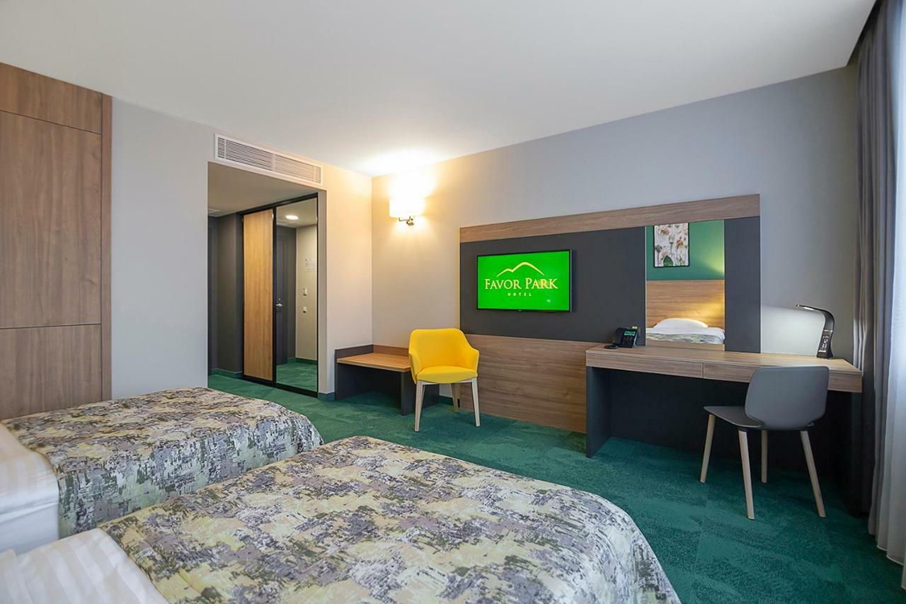 Favor Park Hotel Κίεβο Εξωτερικό φωτογραφία